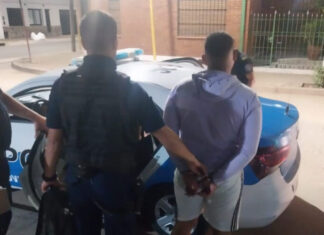 Detuvieron a un hombre acusado de agredir a su madre durante un episodio de violencia familiar
