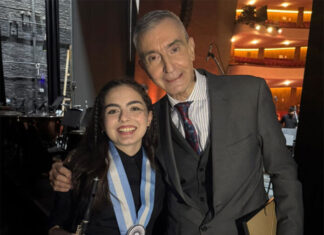 Delfina Díaz Brau brilló en el Teatro Coliseo y busca comprar su propio instrumento