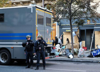 Francia impuso toques de queda en varias ciudades tras las protestas y los episodios de violencia