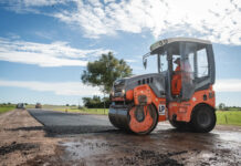 El Gobierno provincial avanza con el plan de bacheo sobre 691 kilómetros de rutas estratégicas