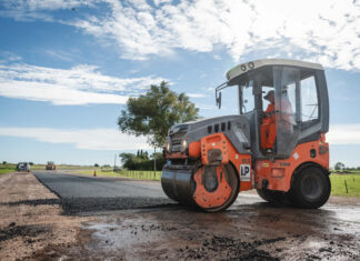 El Gobierno provincial avanza con el plan de bacheo sobre 691 kilómetros de rutas estratégicas