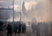 Francia restringe las manifestaciones en varias ciudades por razones de seguridad