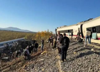 Choque de trenes en España: reportan al menos 49 muertos y un amplio operativo de emergencia