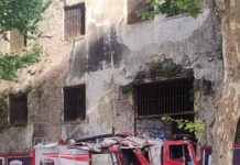 Choque de un camión de bomberos contra la ex cárcel de Caseros: hay al menos 10 heridos