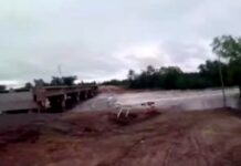 Lluvias y creciente. La crecida del arroyo Molino mantiene cortado el acceso norte